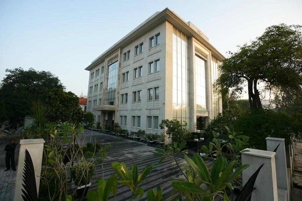 Muse Sarovar Portico Nehru Place Nova Deli Exterior foto