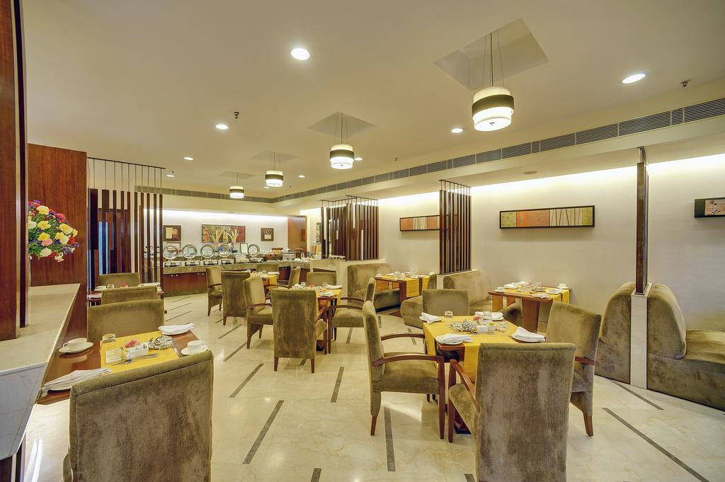 Muse Sarovar Portico Nehru Place Nova Deli Exterior foto